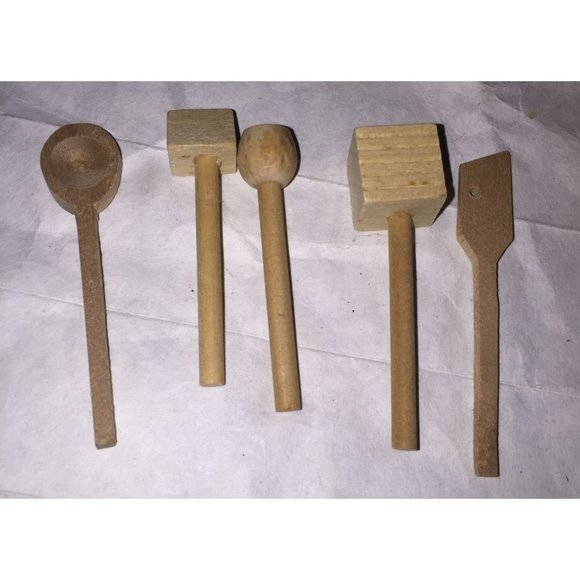 Vintage Doll Sized Wooden Kitchen Utensils & Rack Magnet - Picture 6 of 9